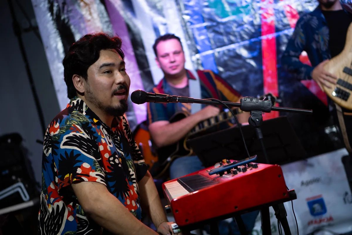 Thiago Ueda — pianista, compositor e professor