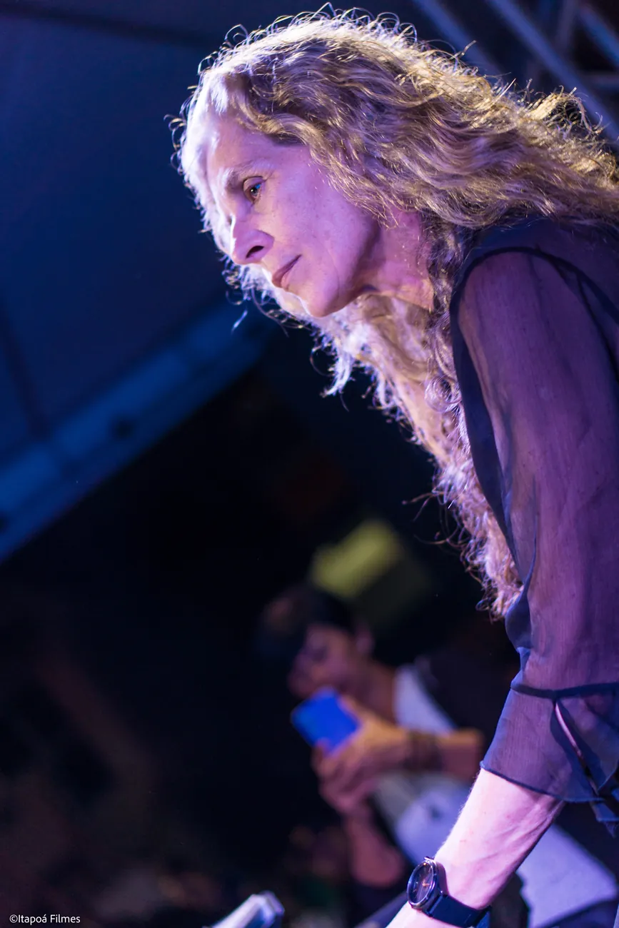 Marilia Giller Trio em performance